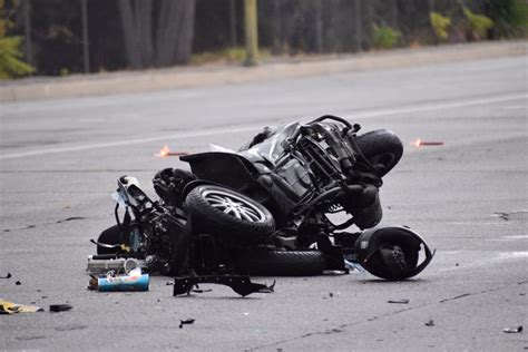 Man Dead after Red-Light Motorcycle Crash on Chatsworth Street [Mission Hills, CA]